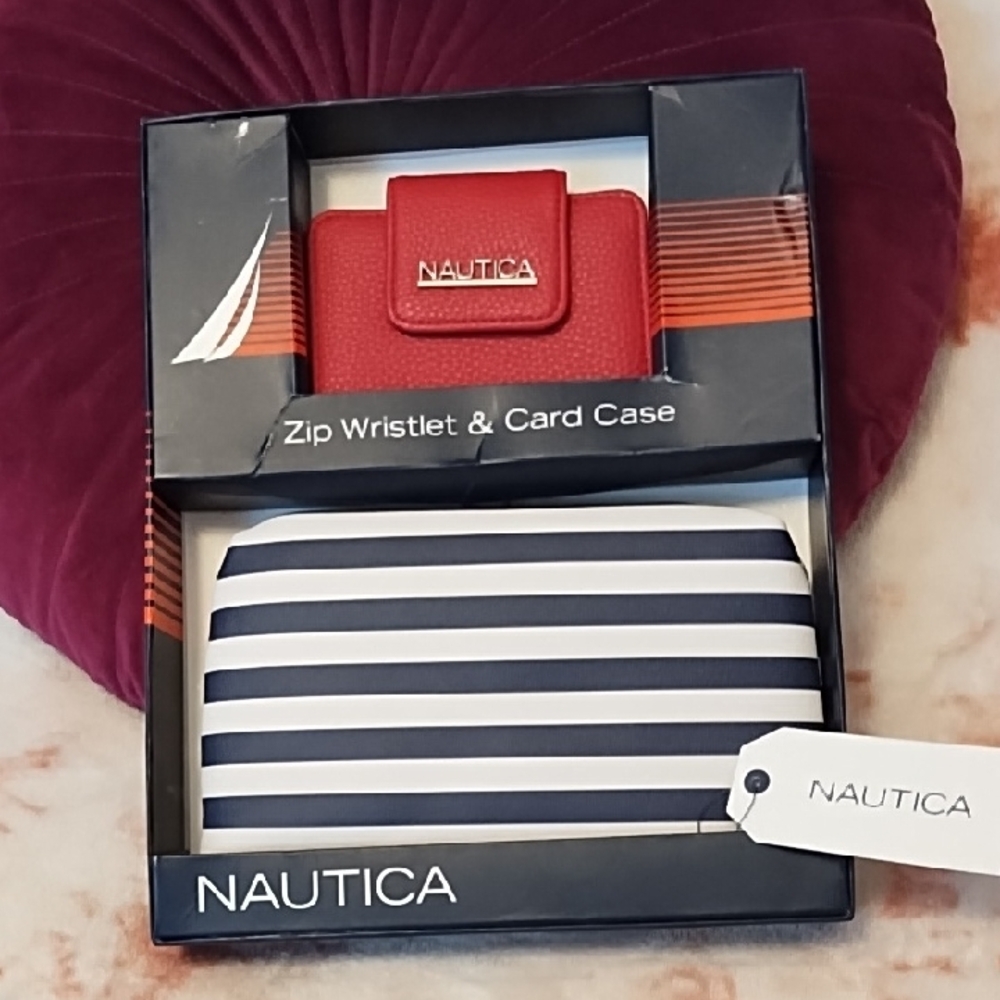 Nautica Zip Wristlet & Card Case Boxed Set NWT